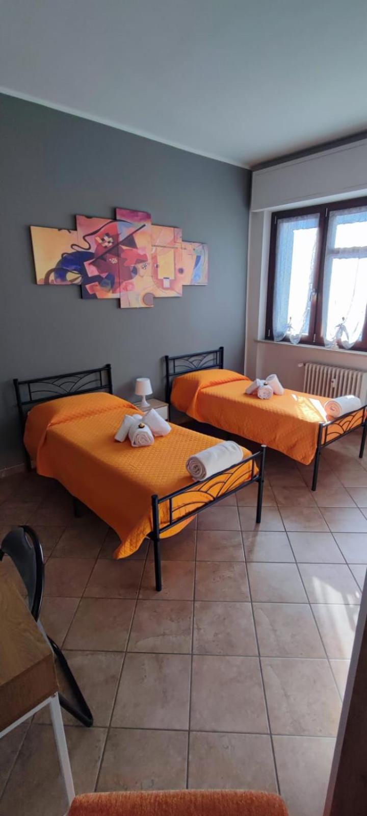 L'Orchidhea Apartment Savigliano Buitenkant foto