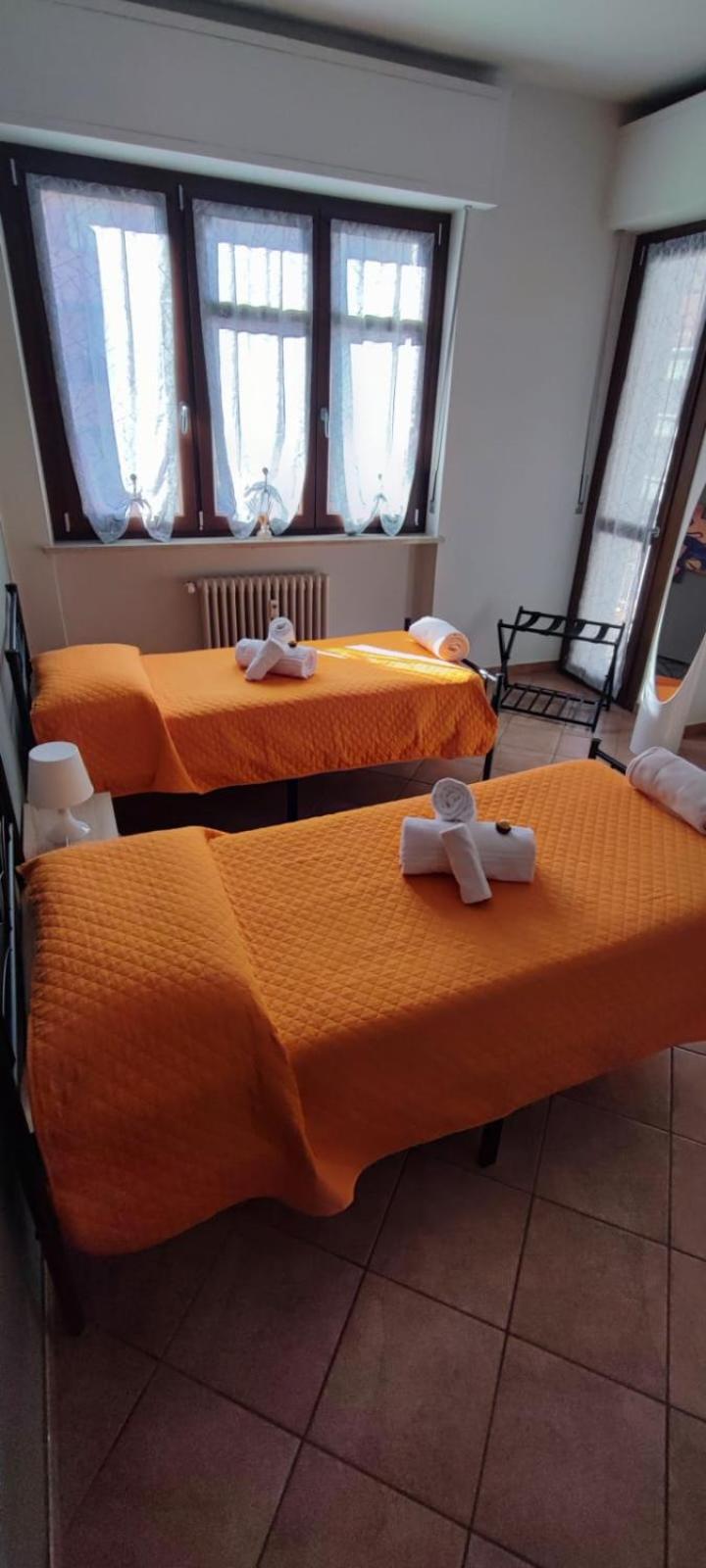 L'Orchidhea Apartment Savigliano Buitenkant foto